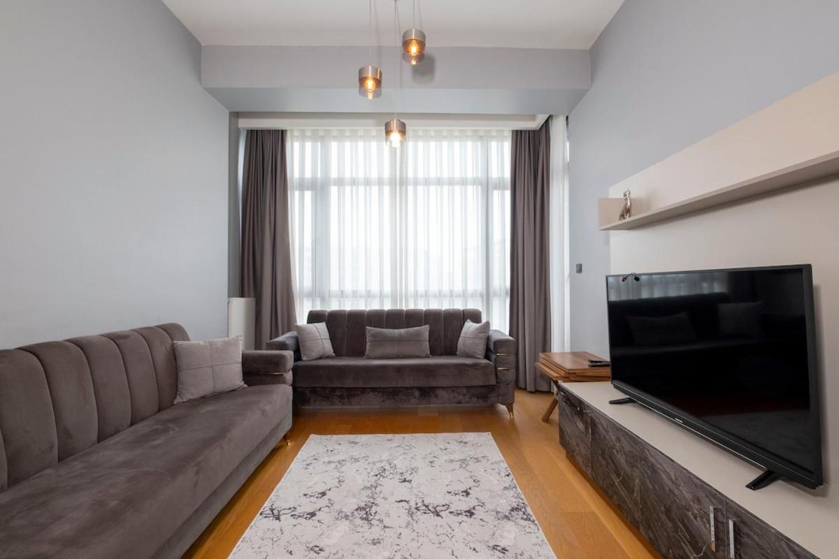 G Tower Near Metro St 07778 Daire