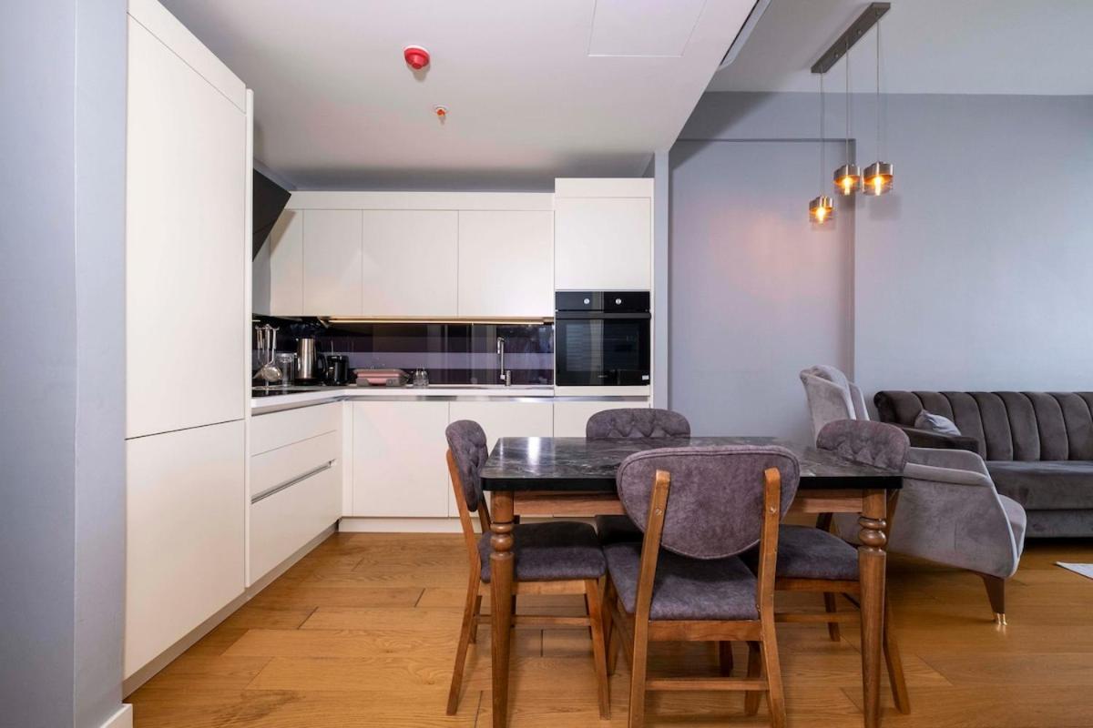 G Tower Near Metro St 07778 İstanbul